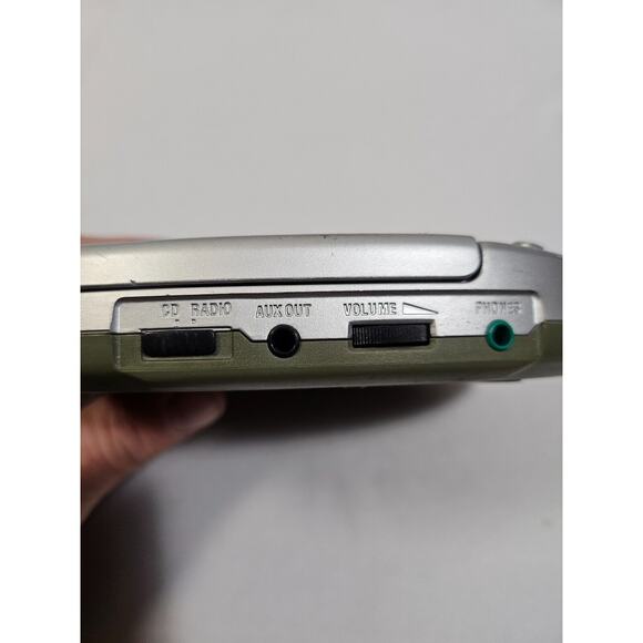 Vintage Lenoxx Sound CD Player With AM FM Radio CD-61 Works Great Clean - Picture 8 of 11